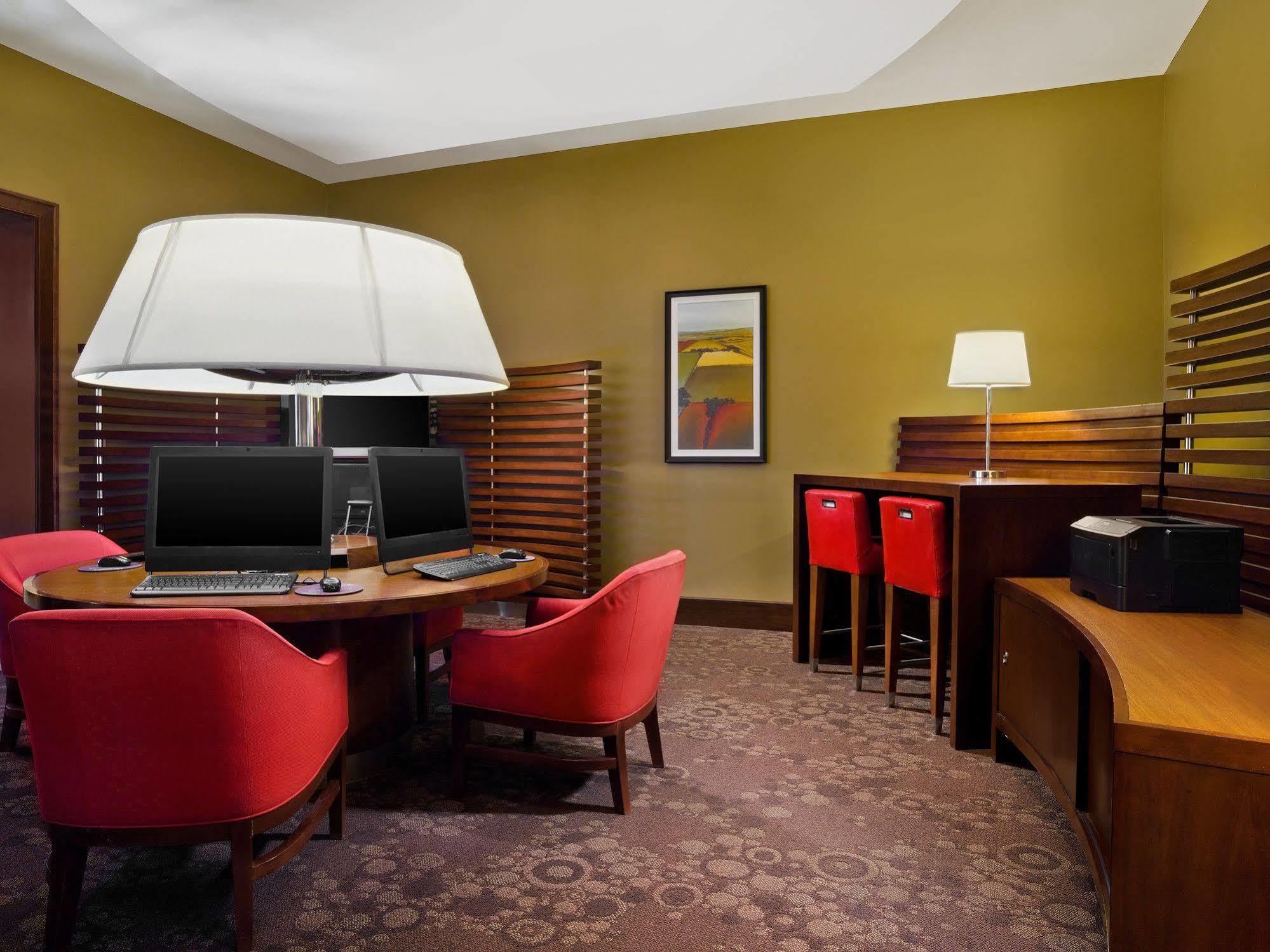 Sheraton St Paul Woodbury Hotel Экстерьер фото